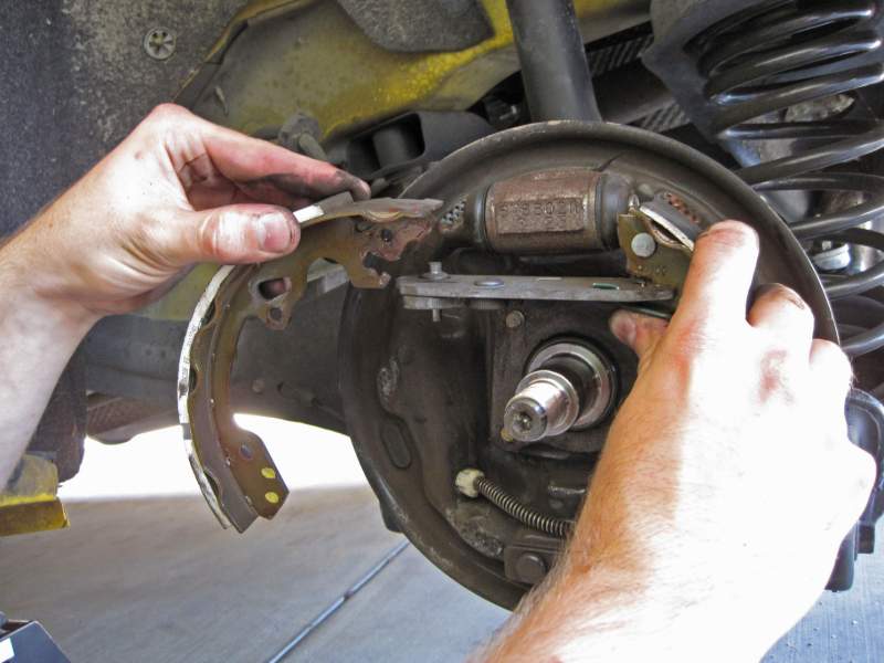 Brake Pads vs. Brake Shoes What is the Difference? Engineerine