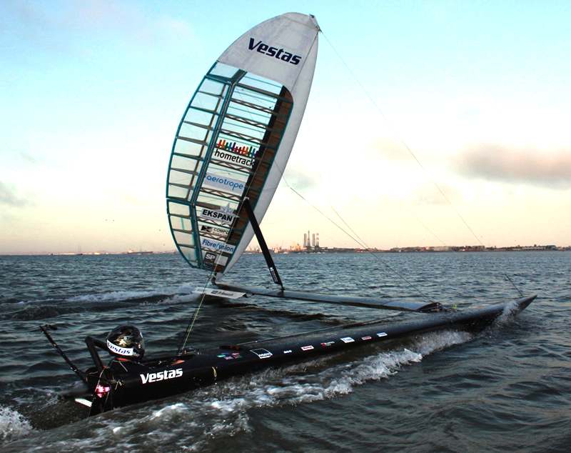 what's the fastest sailboat in the world